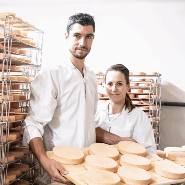 alicia et cyril lang les gérants e la fromagerie fishcer