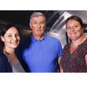 juli audrey et leur papa des confitures du vignoble