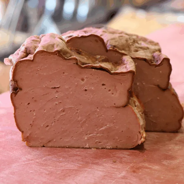 morceau et tranche de pâté de viande