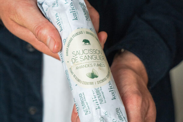 Saucisson-de-sanglier-aux-amandes- dans son emballage
