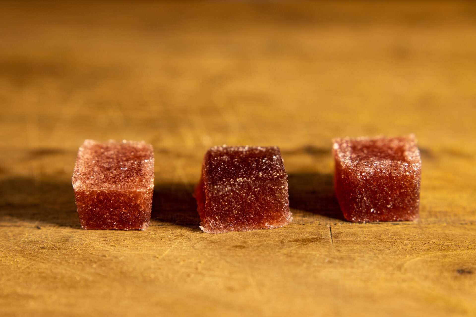 vue rapprochée de 3 pâtes de fruit d'alsace