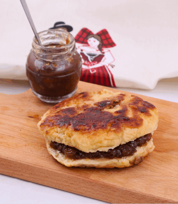 dampfnuddle sucrée fourrée