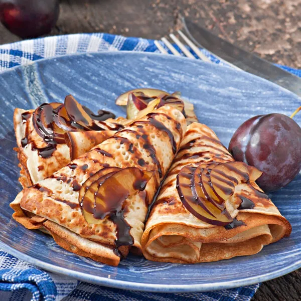 crêpes d'alsace avec prunes