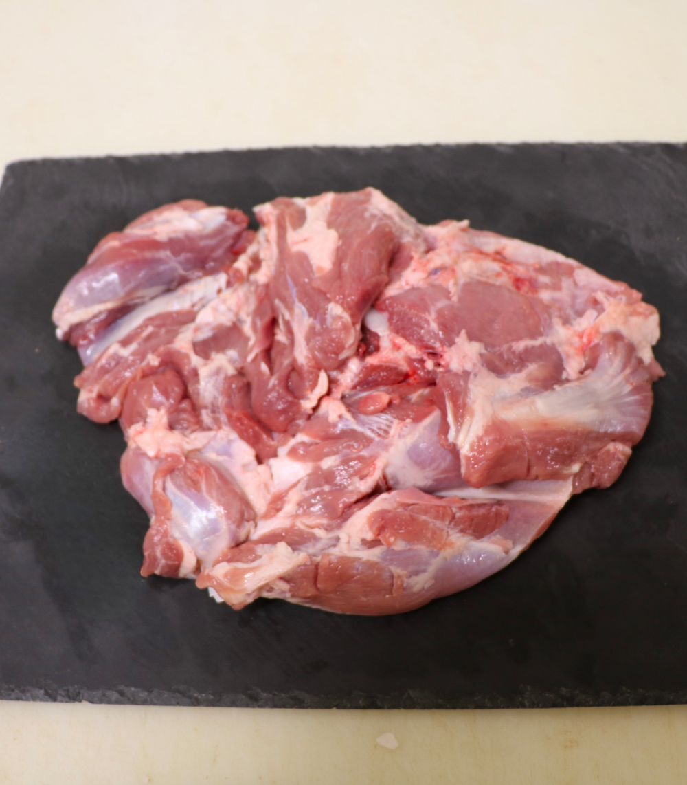 épaule agneau sans os ouverte