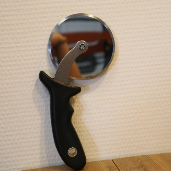 roulette découpe pizza