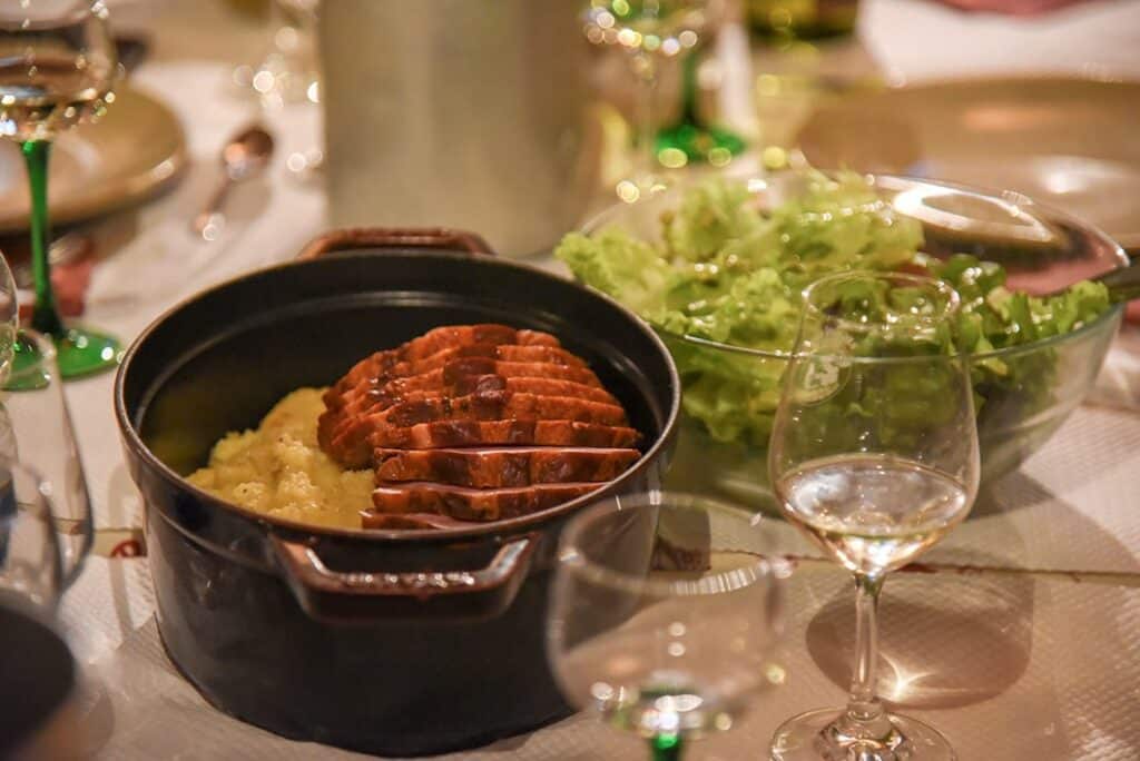 plate de viande et pommes de terre